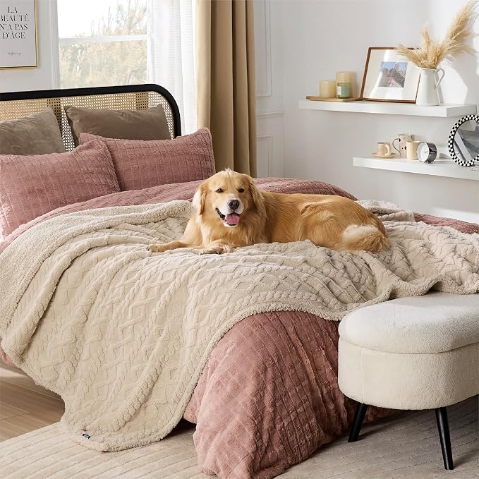 Bedsure Waterproof Dog Blankets - Image 5