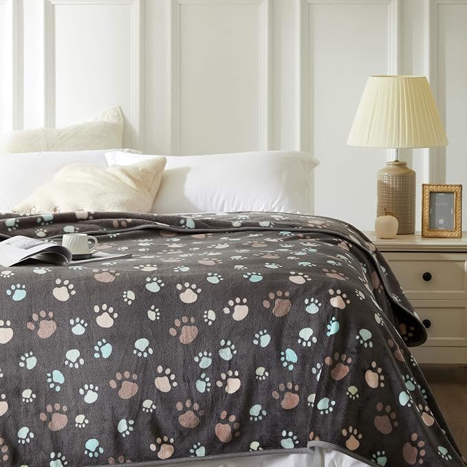 Allisandro 350 GSM Super Soft and Premium Fuzzy Flannel Fleece Pet Dog Blanket - Image 2