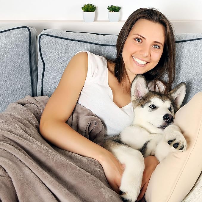 Waterproof Reversible Dog Blanket 60x70 Inches - Image 5