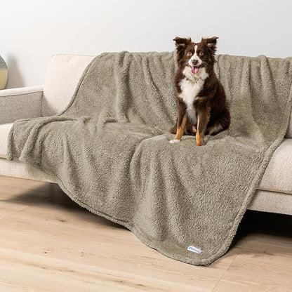 PetAmi Fluffy Waterproof Dog Blanket by PetAmi