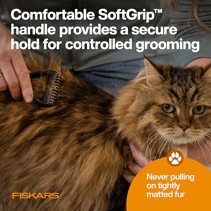 Fiskars Pet, Cat and Dog Brush, Fine Bristles & SoftGrip Handle - Image 5