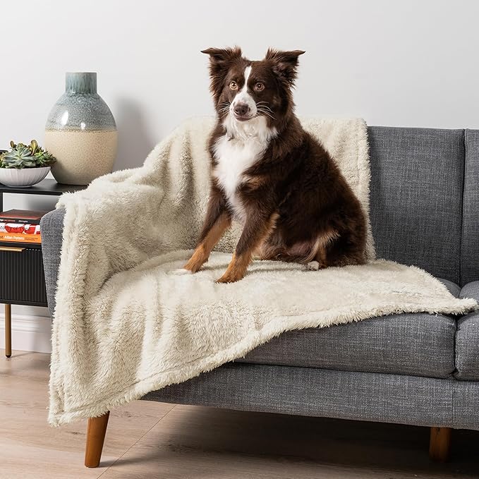 PetAmi Fluffy Waterproof Dog Blanket by PetAmi